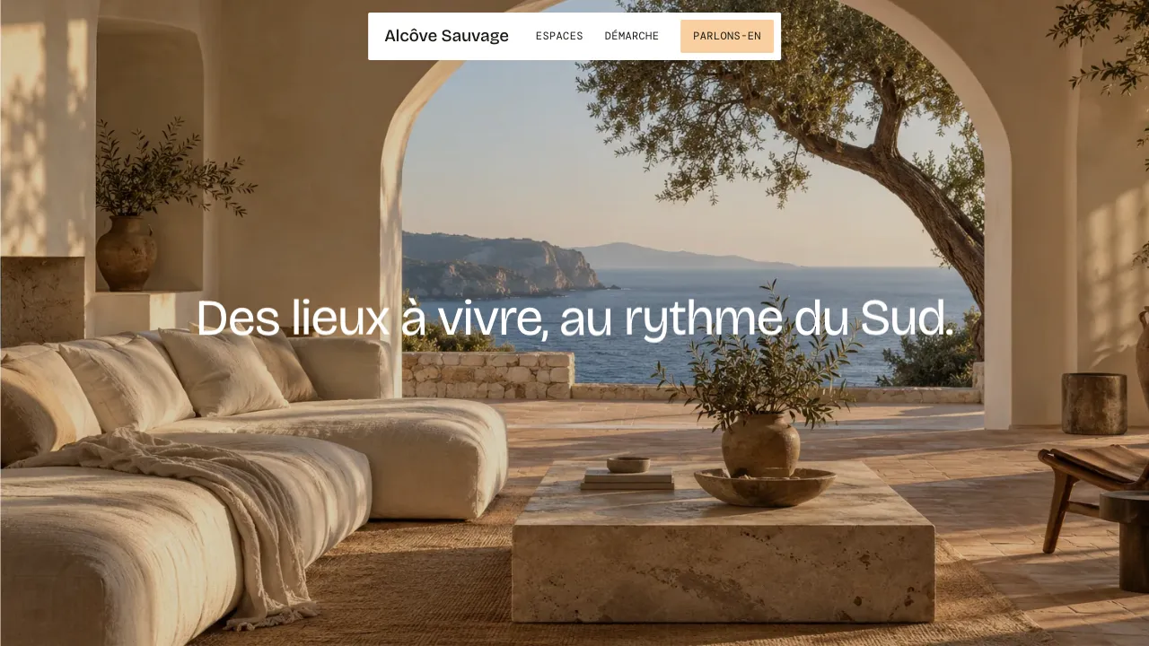 Alcôve Sauvage sur ordinateur : salon face à la mer en plein écran